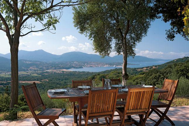 http://cdni.condenast.co.uk/646x430/a_c/25BestVillasInEurope5_CNT_31jan11_b.jpg